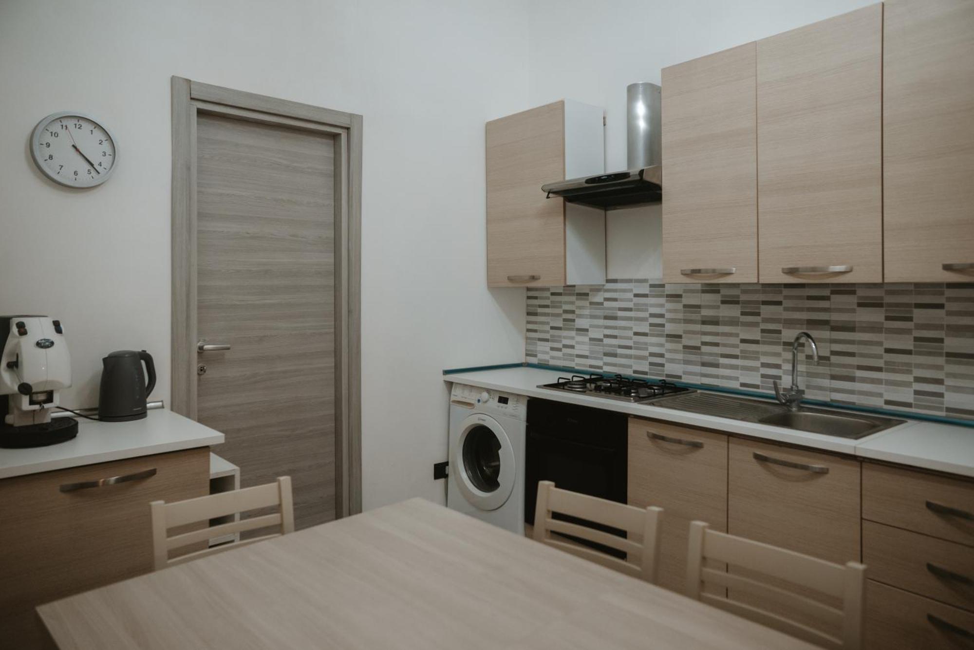Home Luca Катания Экстерьер фото
